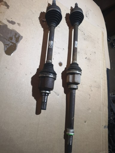 2.3DCI - Полуось левый MASTER IV 2.3 DCI 2020R 391017007R