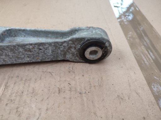 engine mount VOLVO V40 2.0 D 31359642