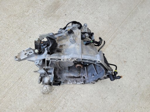 Getriebe 6 getriebe MANUAL 9811243810 PEUGEOT 3008 II 1.2 THP