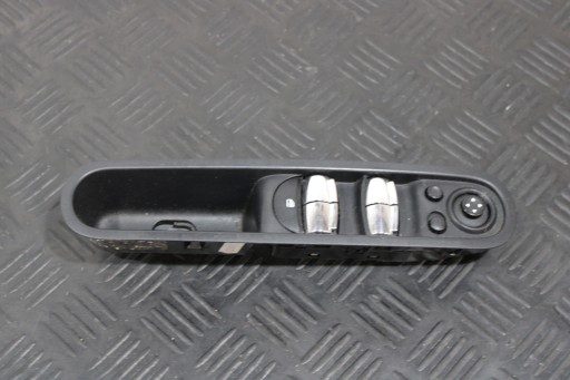 switch control of the window door left front 9289624 MINI COUNTRYMAN R60 S
