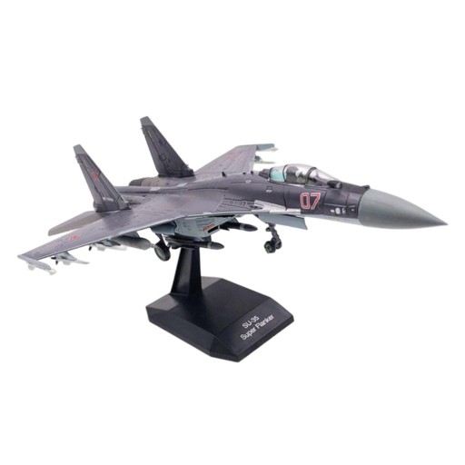 Modelová simulácia ruskej stíhačky 1/100 SU35