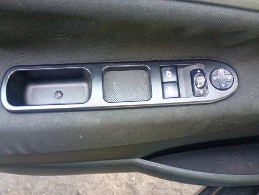 switch switch regulation panel windows Peugeot 207 06-13