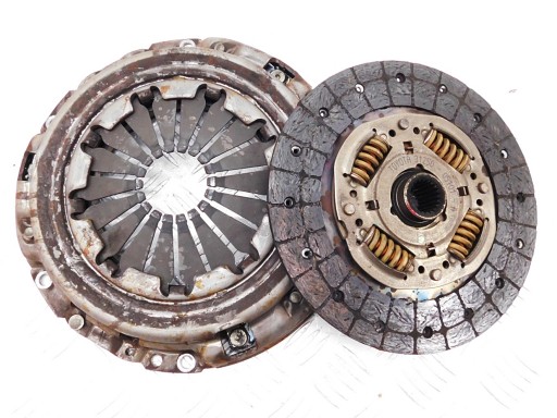 31250-05101 31210-05042 - Toyota COROLLA VERSO II 1.8 VVTI