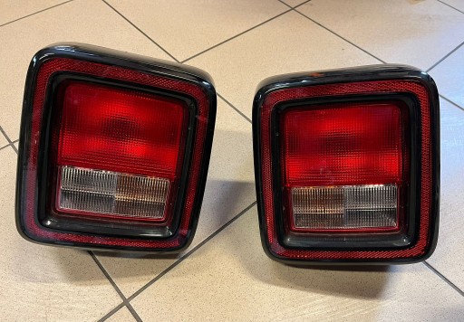 55112891AE - ПРАВИЙ ЛІВИЙ ЗАДНІЙ ЛІХТАР JEEP WRANGLER JL MOPAR