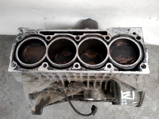 Dol Motore blok ALBERO MOTORE AKQ 1,4 16V VW Golf 4 IV
