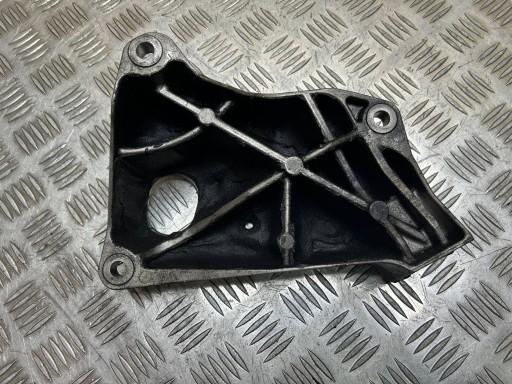 Stütze / Halter DES MOTORS / Stütze links BMW 5 F10 F11 2011 6781241