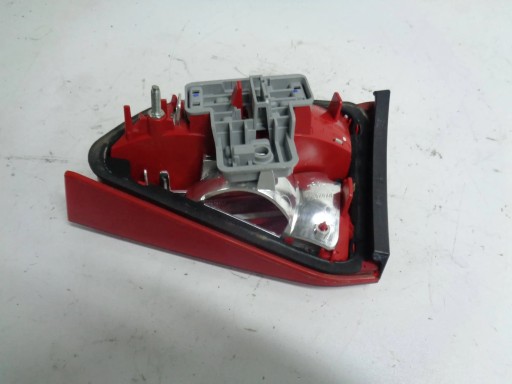 AUDI A4 B8 KOMBI 08-11r light left rear part to the bonnet