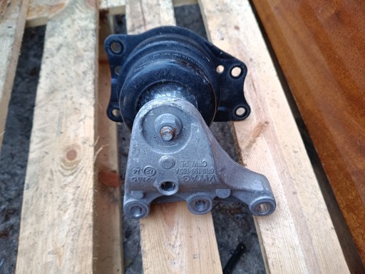 holder engine mount AUDI A1 8X S1 2.0 TFSI 6R0199185A