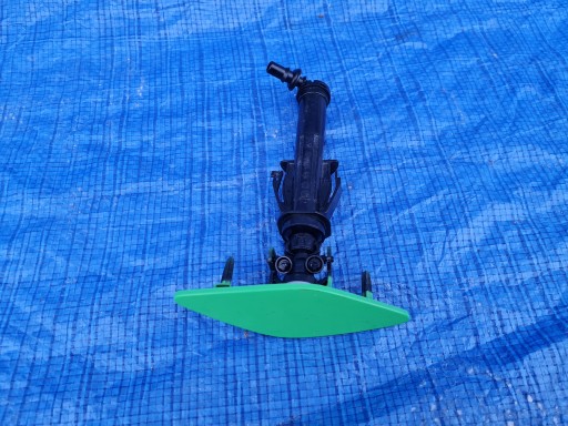 AUDI Q3 форсунка омывателя заглушка правая 83A955102