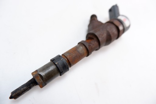 Інжектор CITROEN C5 II 04-08 2.0 HDI 0445110076