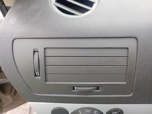 grid air conditioning devices air left driver´s Opel Astra H 04-10