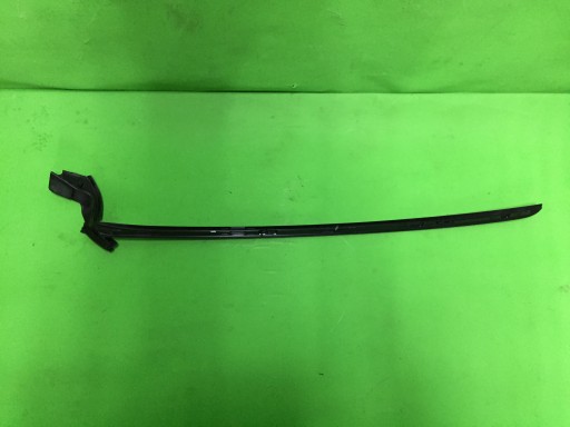 75551-30510 - Lexus GS 2015 > накладка лобового стекла П