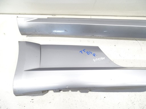 moulding cap threshold right AUDI TT 8S 14- 8S0853856B