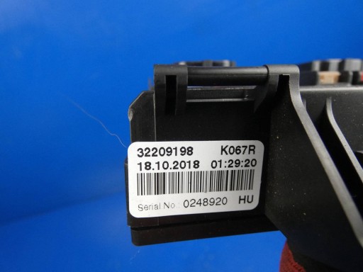 VOLVO V60 II S60 III 18- XC60 II V90 Module fusibles
