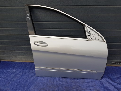 MERCEDES W251 door right front C775 775