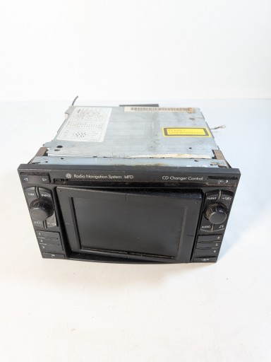 RADIO ORYGINALNE Z navigazione brakuje kodu OE 3B0035191D VW Sharan 1 95-10