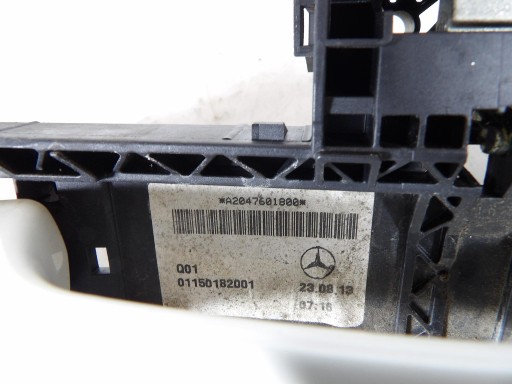 Mercedes-Benz OE A2047601800 holder handles