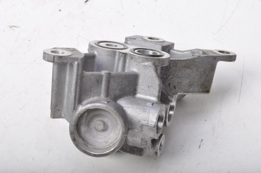 BMW F40 M135i 2.0 базовый корпус масляного фильтра