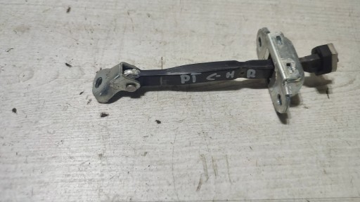 Toyota C-HR and 1.2 19r rear part side right limiter