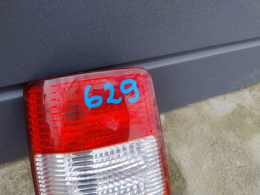 lámpa bal hátso bal far VOLKSWAGEN CADDY III 2K0945111