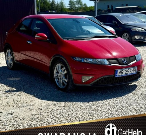 Honda Civic VIII Hatchback 3d 1.8 i-VTEC 140KM 2011