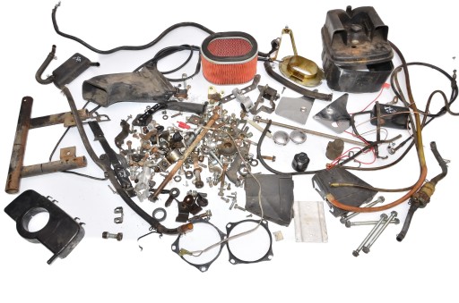 146163652476-GL1200 - Honda GL 1200 GoldWing болти гвинти компоненти