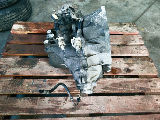 BMW X1 F48 gearbox manual GS6-59DG 8635912