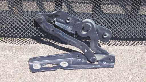 ПЕТЛЯ КАПОТА FORD C-MAX II ЛІВА 2011+