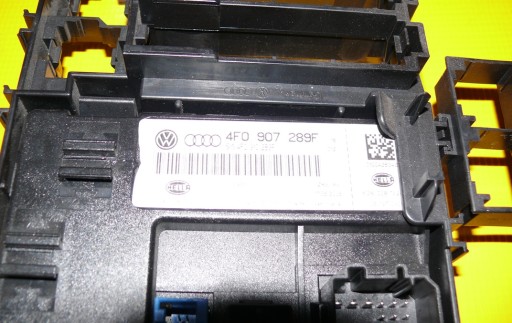 comfort control unit AUDI A6 C6 3.0 TDI 220KM BMK 04-08r. 4F0907289F