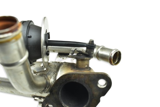 Abgaskuehler AGR EGR VW GOLF V VI AUDI A3 8P 2.0 TDI 03G131512S