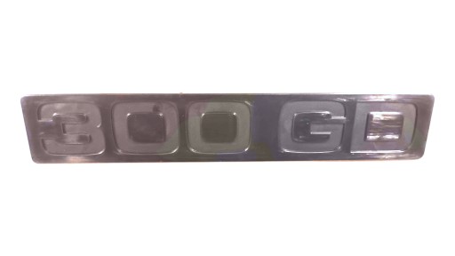 A4618170715 - MERCEDES W461 G-Class эмблема 300 GD OE
