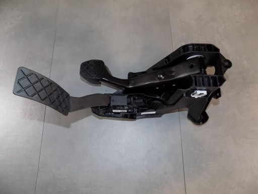 VW TOURAN 5T ПЕДАЛІ ГАЛЬМА ГАЗ 5Q1721058DA