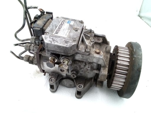 Audi A6 C5 2.5 TDI V6 Einspritzpumpe des Kraftstoffsbehälters Bosch 0470506006