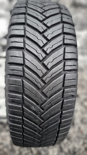 MICHELIN AGILIS CROSSCLIMATE 225 55 17 C