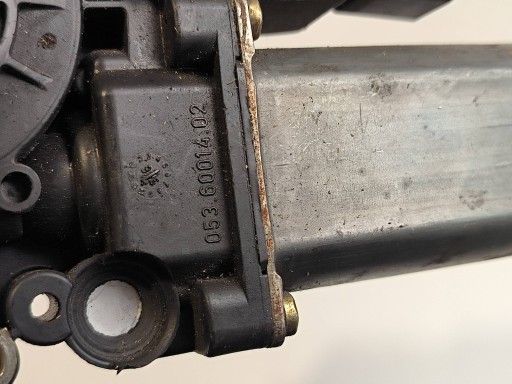 Micro moteur Vitres Droite Avant 0536001402 AUDI A8 D2