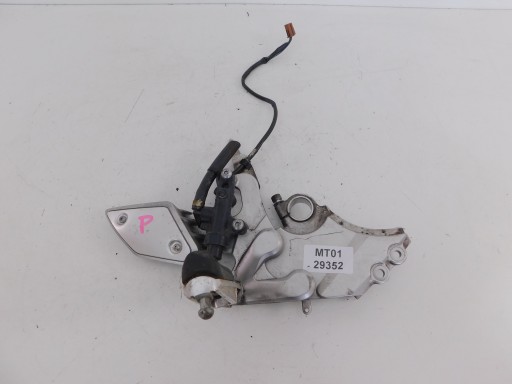 11121 - YAMAHA MT01 НАБОР ДЛЯ НОГ ВОДИТЕЛЯ ПРАВЫЙ