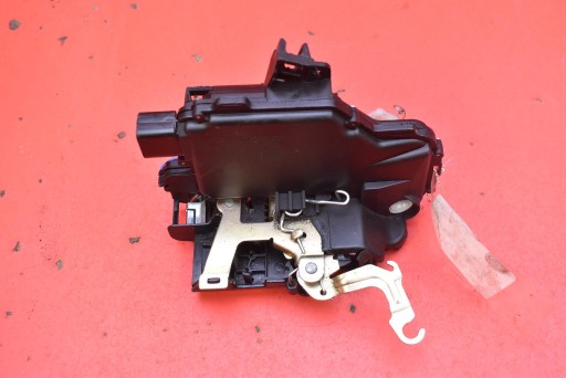 lock door left front front 6010-01-020421P SKODA OCTAVIA and 5D HB 96-00