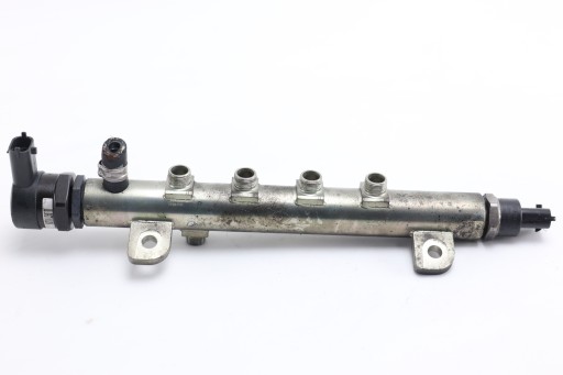 ЛИТЬЕВАЯ ПАНЕЛЬ OPEL VECTRA C 1.9 CDTI 55188056