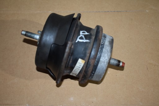 engine mount right NISSAN GT-R R35 1