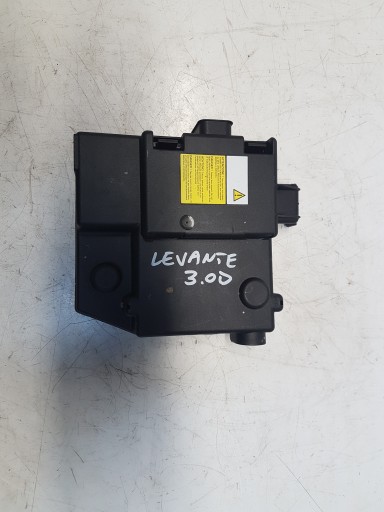 MASERATI LEVANTE БЛОК ЗАПОБІЖНИКІВ