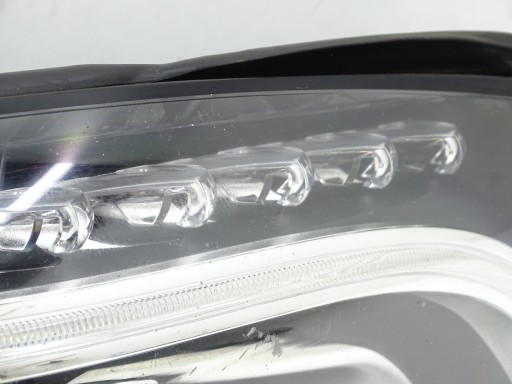 REFLEKTOR light right front right BI XENON MERCEDES GLA W156 A1569062000