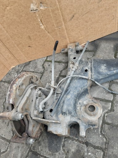 MITSUBISHI COLT VI Z30 1.3B Achsträger heck Bremsscheibe