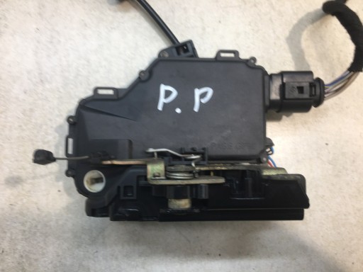 lock door right GOLF IV 3D 8 PIN