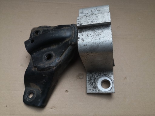 holder engine mount DACIA SANDERO 321267R