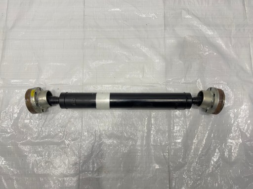 P52123994AB - JEEP GRAND CHEROKEE WK2 LIFT ПРИВОДНИЙ ВАЛ