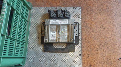 964618518000 - Контроллер компьютера peugeot 307 9646185180-00 9645704580