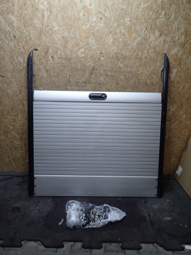 KE853-4K40B/E582 - РОЛИК БАГАЖНИКА NISSAN NV300 150 NV 300