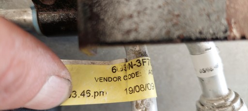 Radiatore / Raffreddatore SERVOSTERZO VOLVO V70 XC70 S80 XC60 07-16 6G9N-3F780-CF