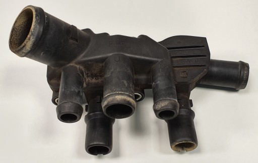 Водяной патрубок RANGE ROVER III L322 6H4Q-121144-CD