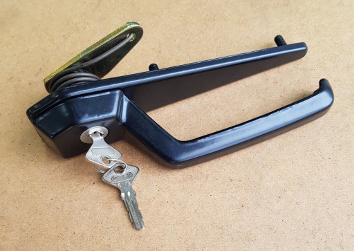 ОРИГІНАЛЬНА РУЧКА ДВЕРЕЙ NEW HOLLAND 5108392